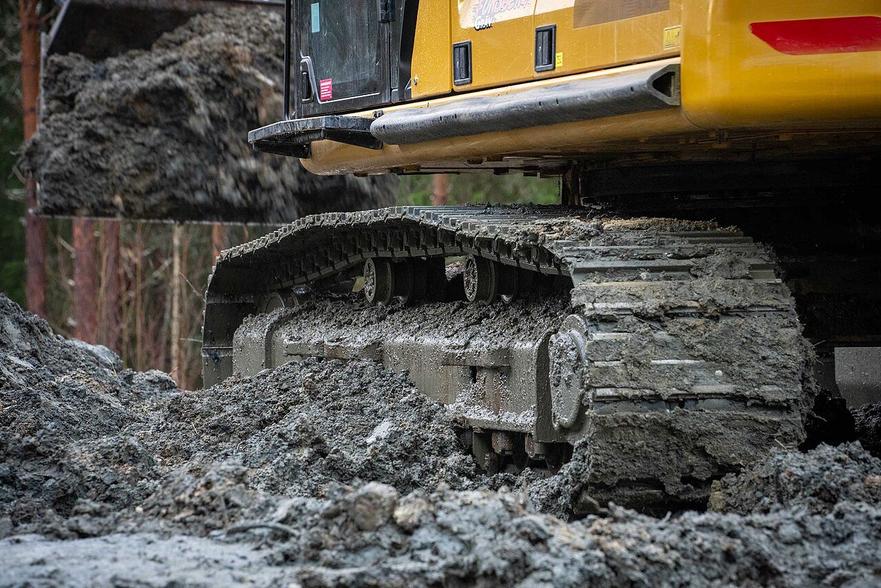 Tanda-Tanda Undercarriage Excavator Sudah Perlu Diganti