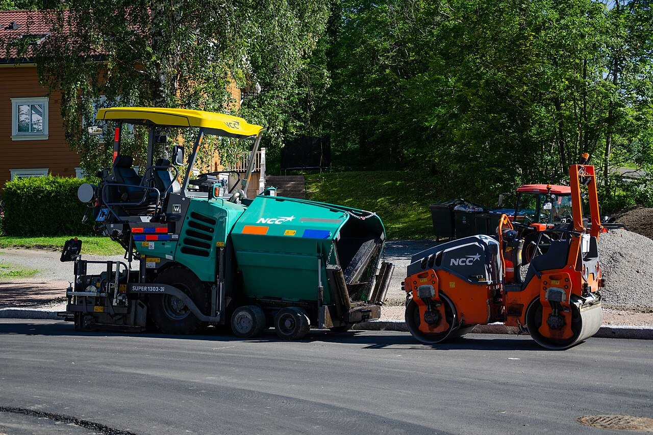 Cara Kerja Asphalt Finisher: Dari Hopper sampai Screed