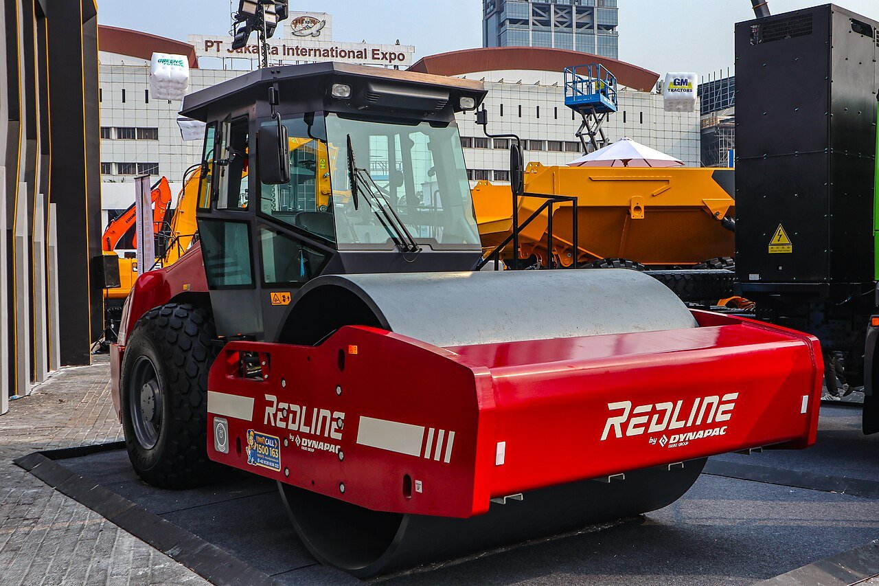 Amplitudo dan Frekuensi Vibratory Roller: Setelan yang Sering Disalahpahami